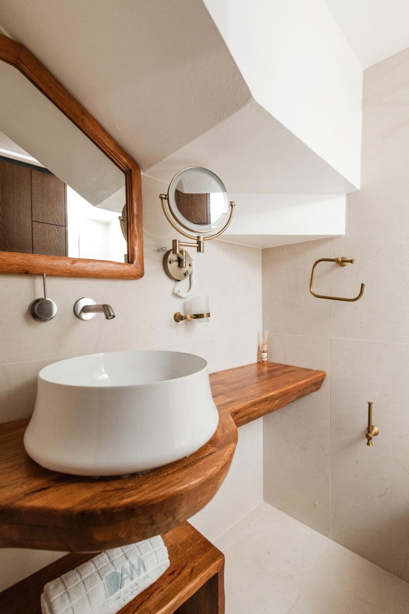 Dam Stone Boutique Hotel Gjirokastër Eksteriør bilde