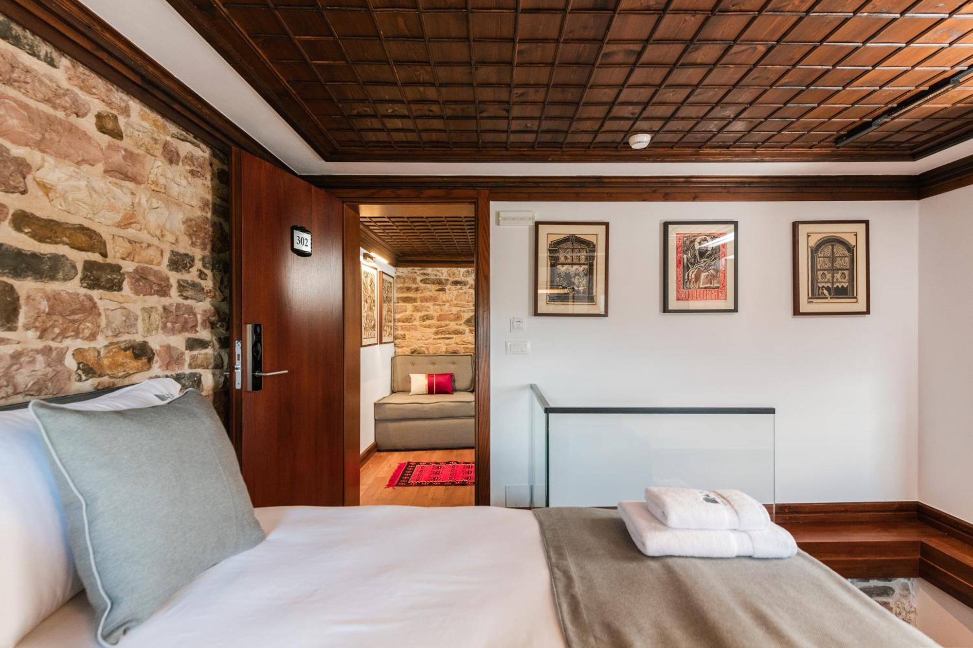 Dam Stone Boutique Hotel Gjirokastër Eksteriør bilde