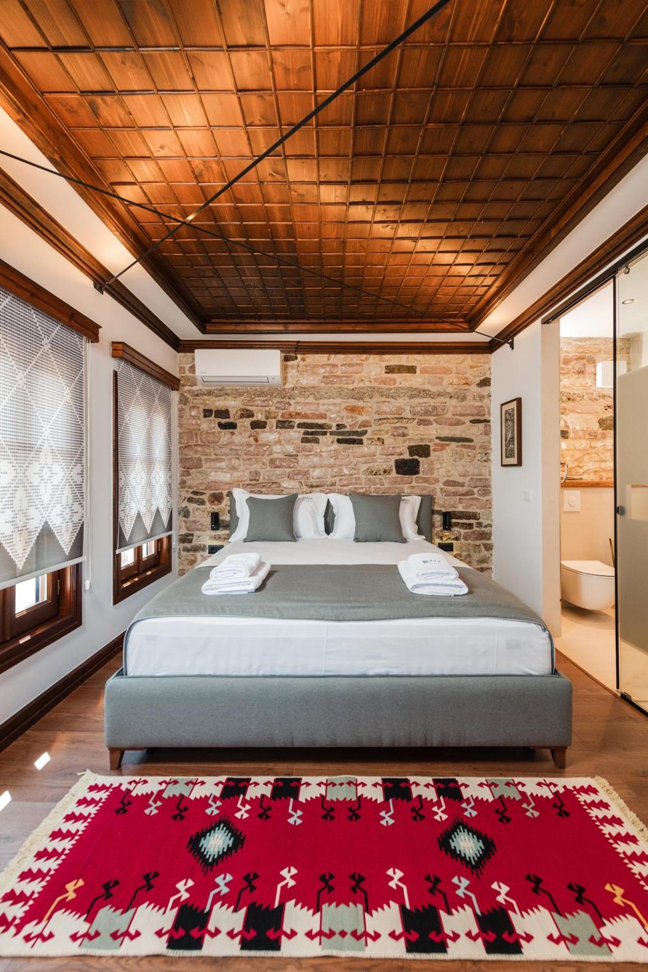 Dam Stone Boutique Hotel Gjirokastër Eksteriør bilde