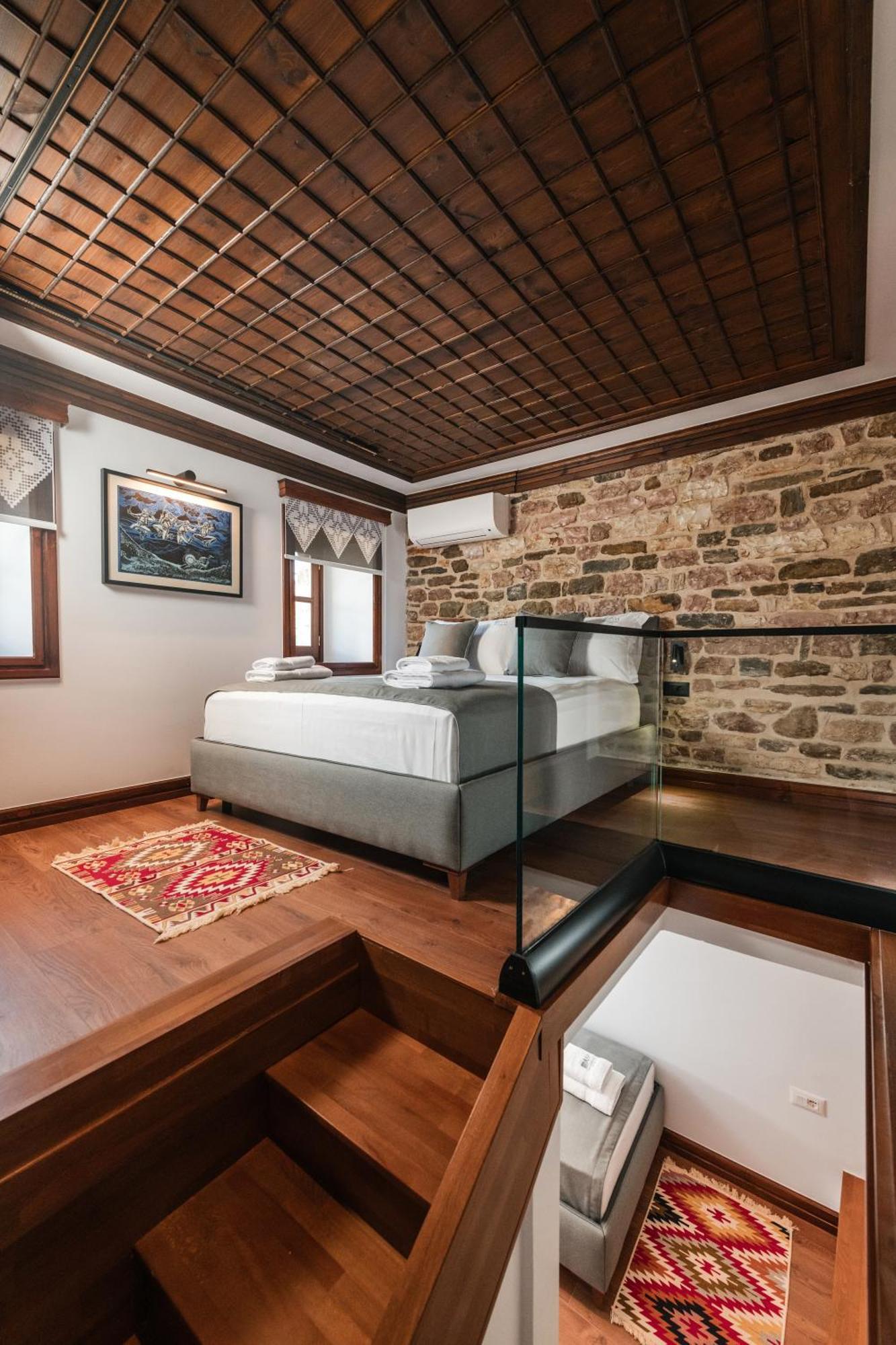 Dam Stone Boutique Hotel Gjirokastër Eksteriør bilde