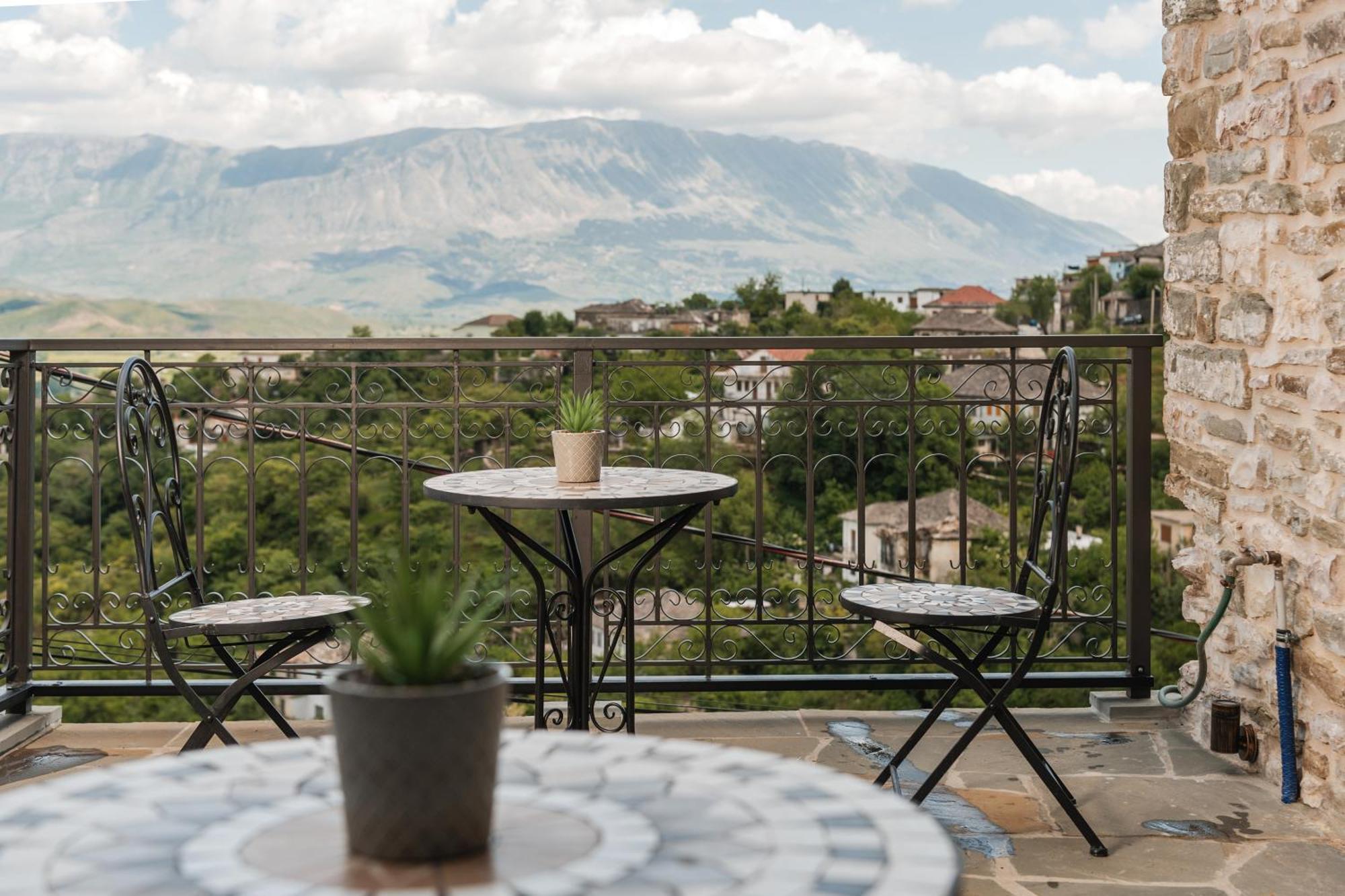 Dam Stone Boutique Hotel Gjirokastër Eksteriør bilde